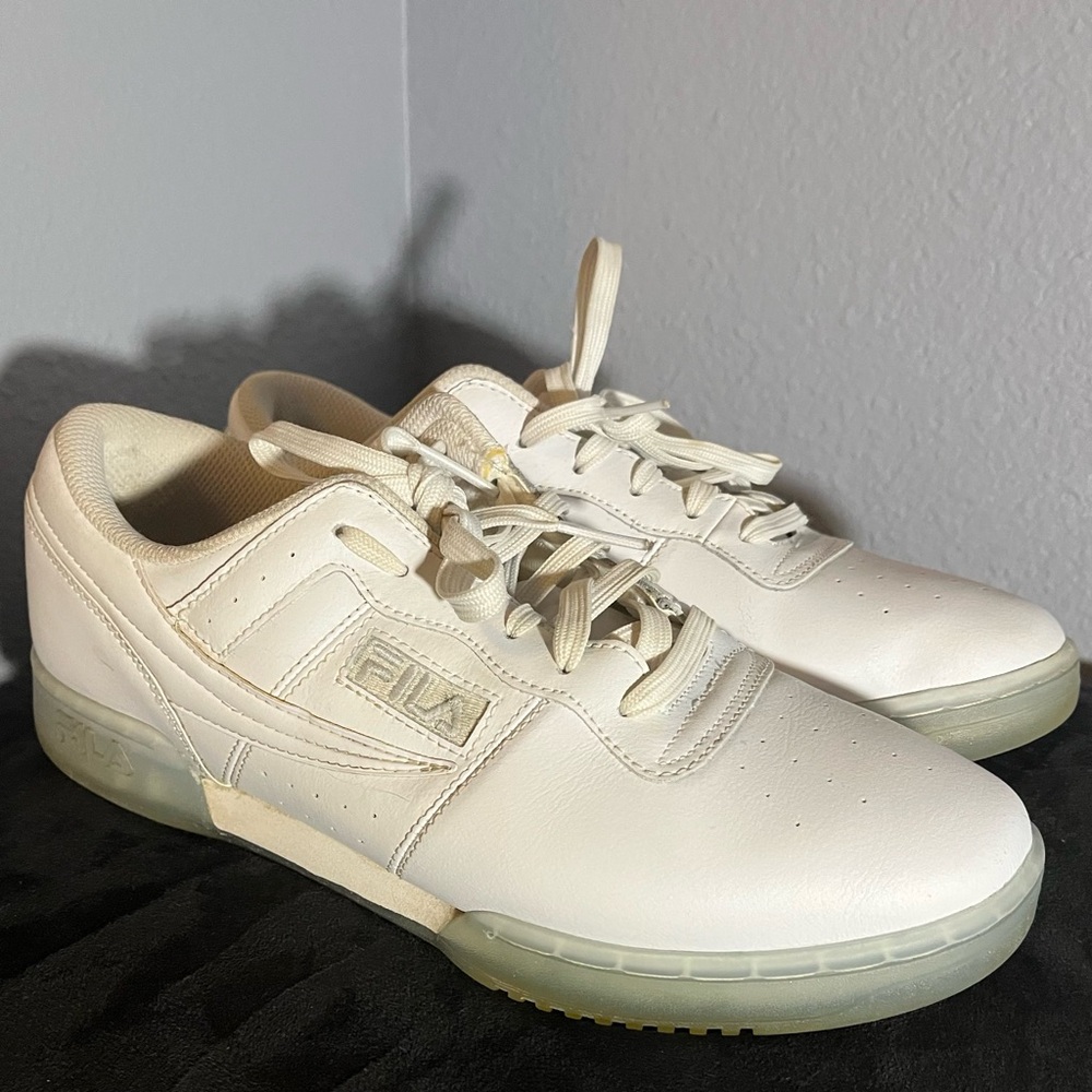 Fila Men's Yellow and White Sneakers